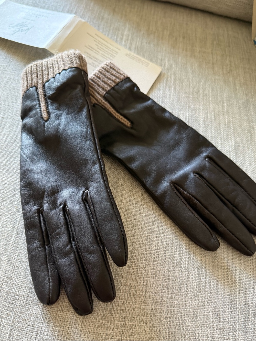 NWT Genuine Leather Dark Brown Lord and Taylor Gloves with Fleece Lining